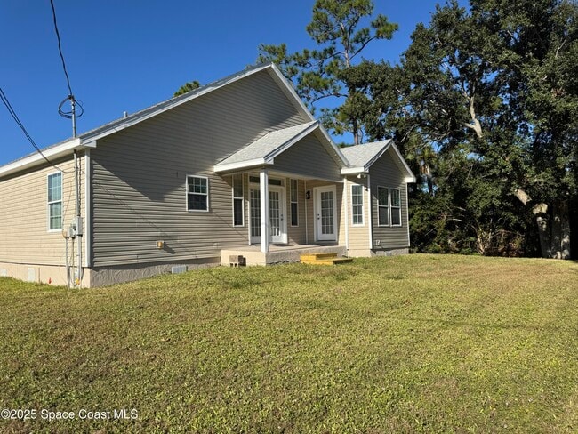 Building Photo - 2613 Quentin Ave SE