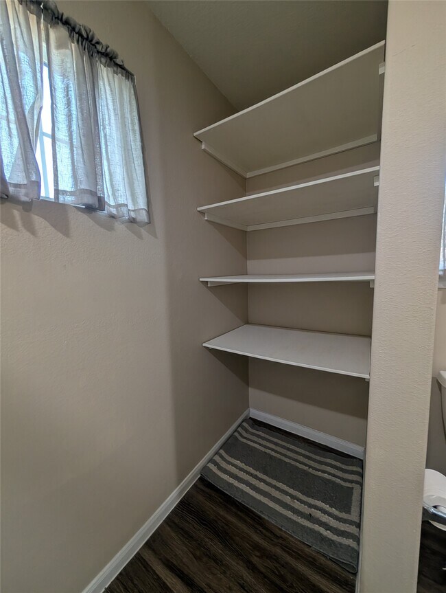 Building Photo - 10719 Rustic Walkway Cir