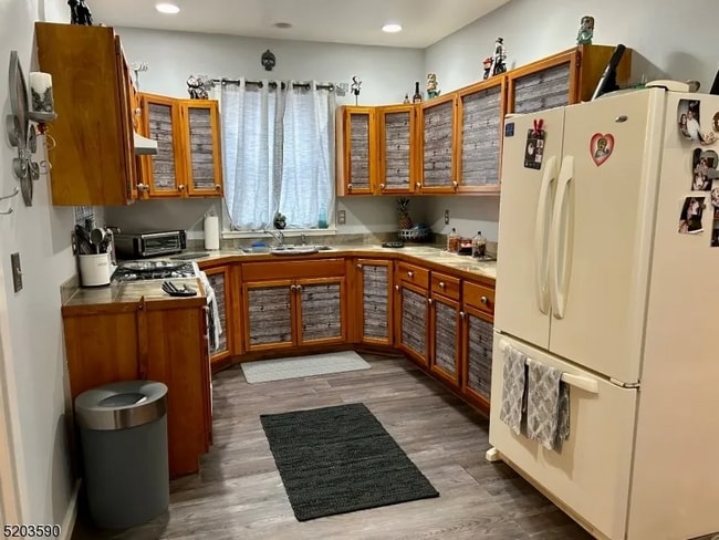 Building Photo - 81 Railroad Ave