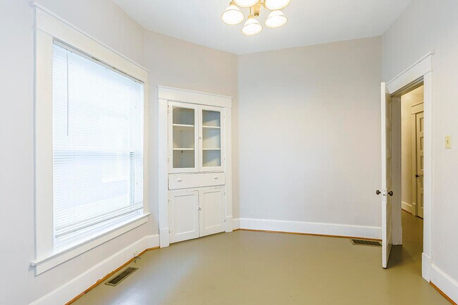 Building Photo - 51 Mentelle Park