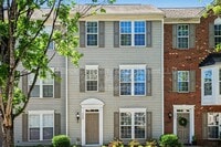 Building Photo - 15658 King Louis Ct