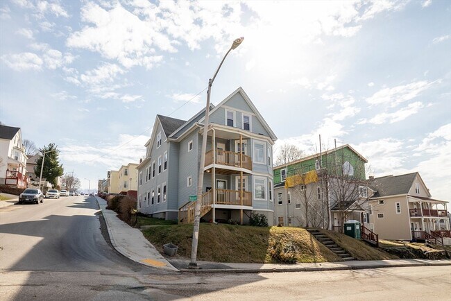 Building Photo - 74 Green Hill Pkwy