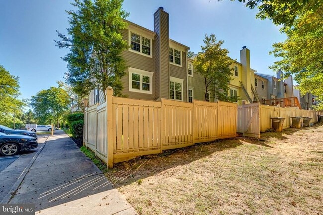Building Photo - 2362 Branleigh Park Ct
