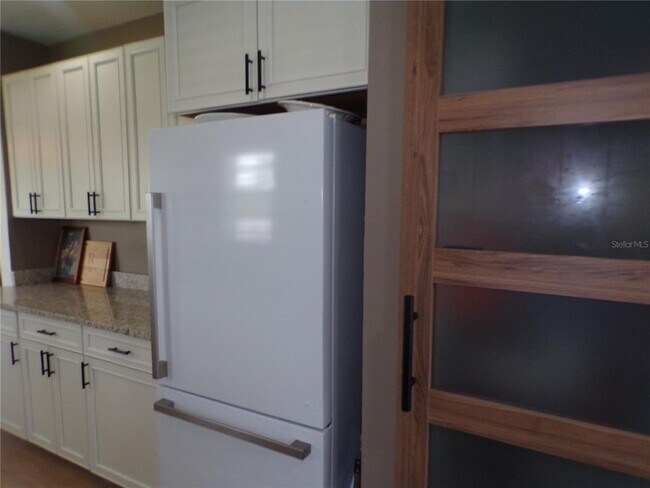 Building Photo - 2160 Heron Lake Dr