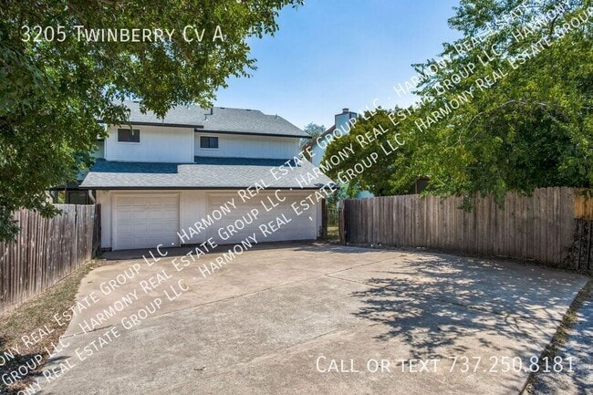 Building Photo - 3205 Twinberry Cove