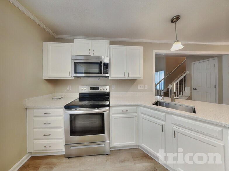 Building Photo - 1240 Bacardi Ct