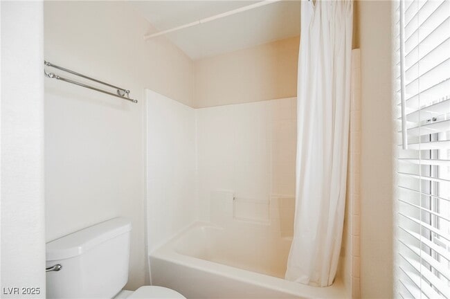 Building Photo - 764 La Tosca St