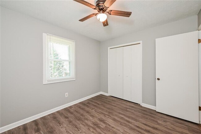 Building Photo - 3039 Jonathan Ct SW