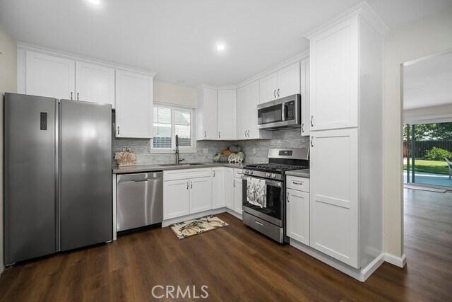 Building Photo - 24041 Gemwood Dr
