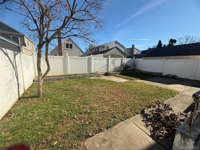 Building Photo - 630 Ingraham Ln