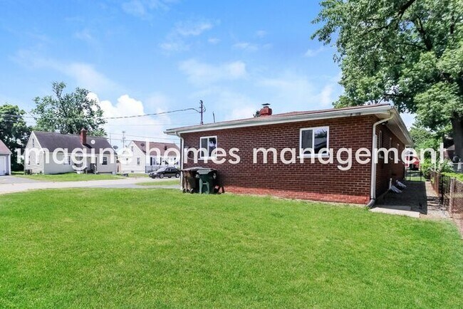 Building Photo - 7708 Arlington Avenue