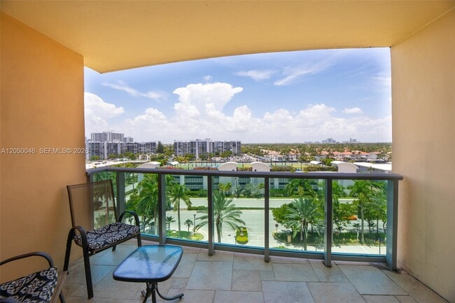 Building Photo - 2501 S Ocean Dr