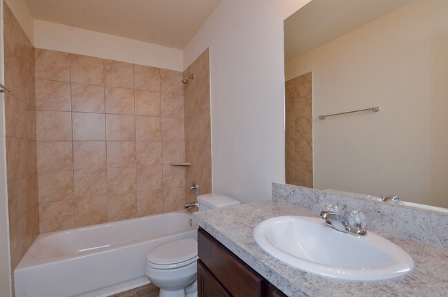 Building Photo - 24226 Ravenna Oaks Ct