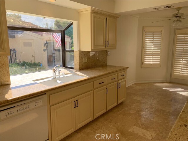 Building Photo - 27672 Paseo Violeta