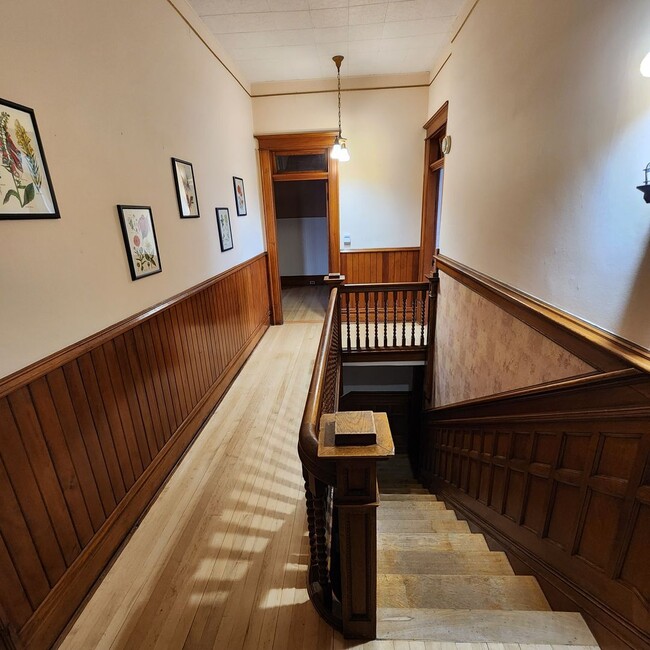 Building Photo - 510 W Galena St