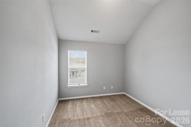 Building Photo - 10521 Barvas St