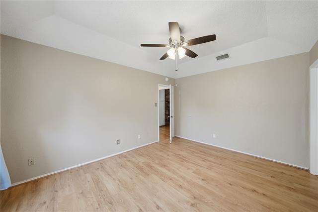 Building Photo - 1129 W Hills Terrace