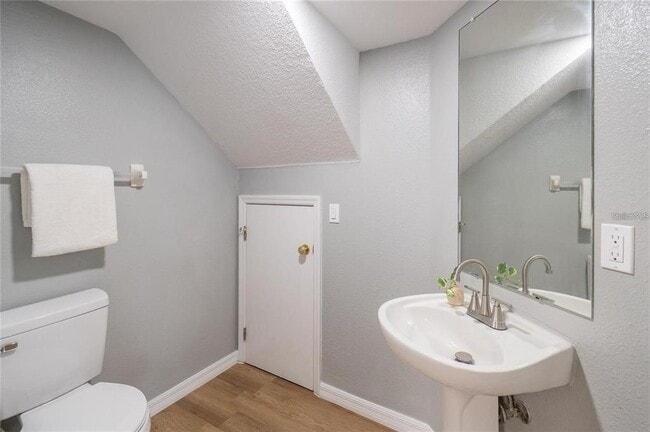 Building Photo - 2032 Fluorshire Dr