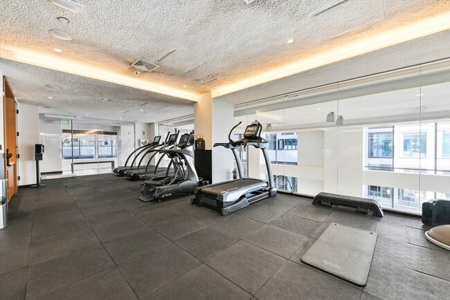 Building Photo - 133 Seaport Blvd