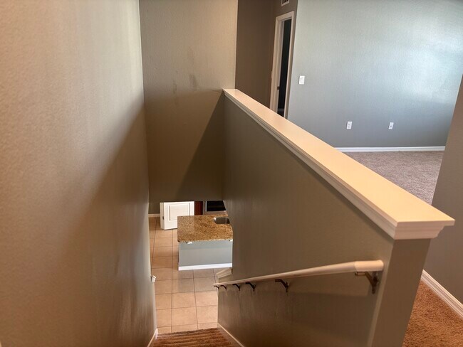 Building Photo - 152 Ludisia Loop