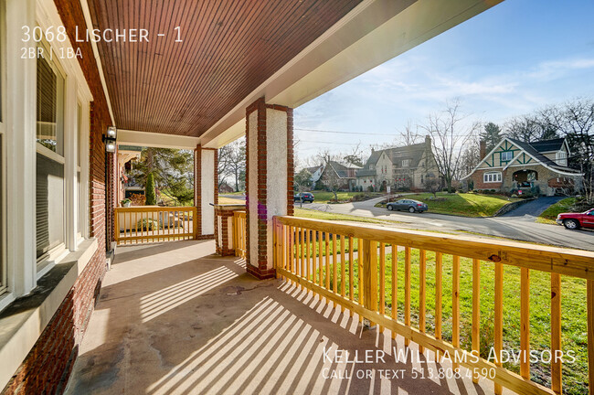 Building Photo - Spacious, gorgeous renovation