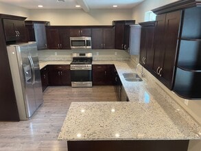 Building Photo - Shared house/Roommate