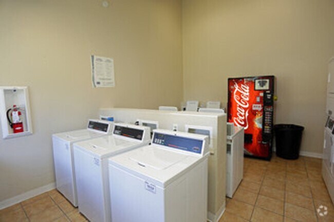 Building Photo - **MOVE IN SPECIAL** $500 off the rent Come and apply today!!