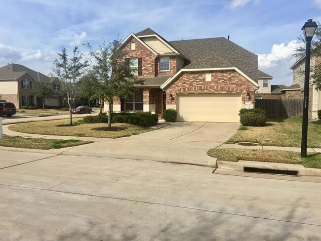 Building Photo - 26842 Trinity Trail