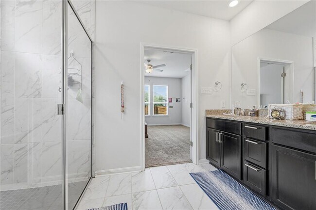 Building Photo - 317 Barton Oak Trl
