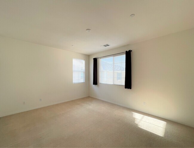 Building Photo - 2879 S Via Belamaria