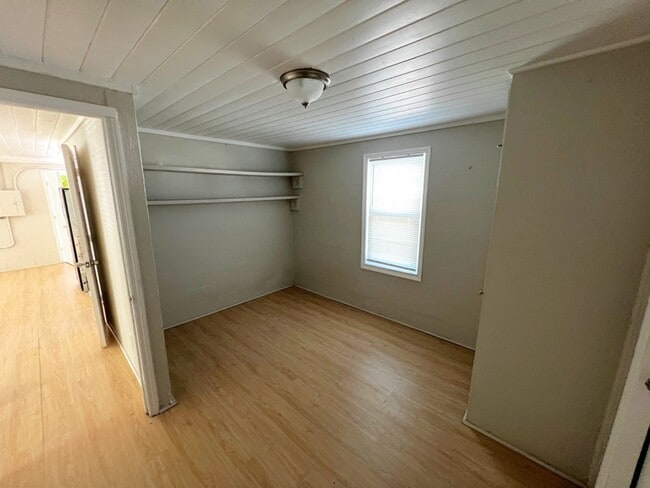 Building Photo - 8215 Stoner Rd