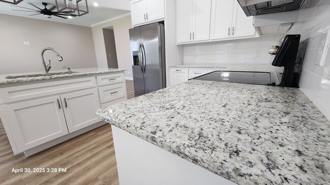 Building Photo - 1104 Osprey Dr