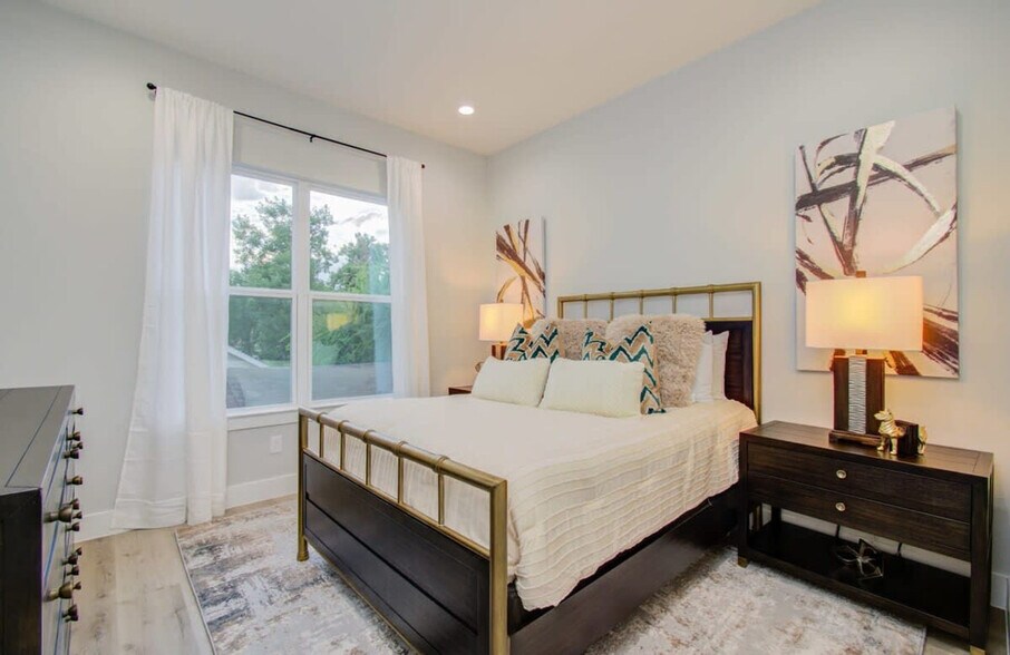 Building Photo - 5605 Mulvey St