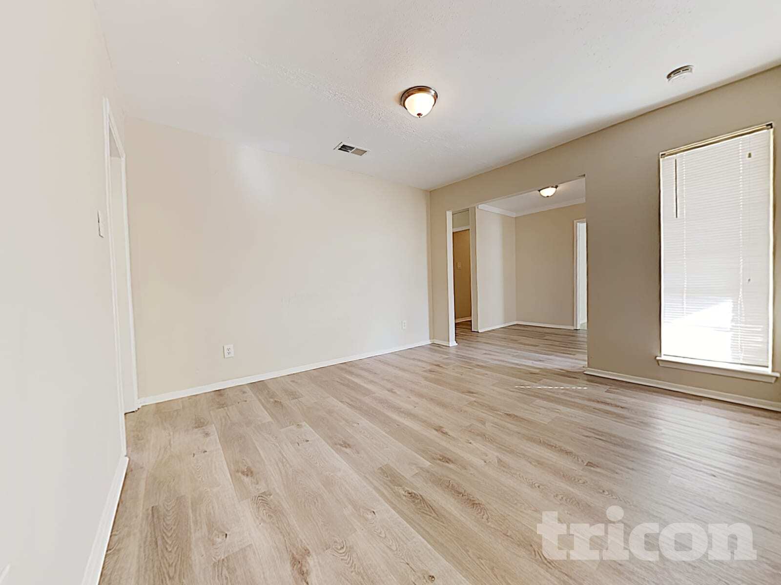 Building Photo - 6511 Grey Oaks Dr