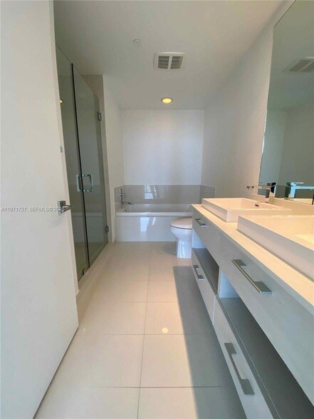 Building Photo - 45 SW 9th St