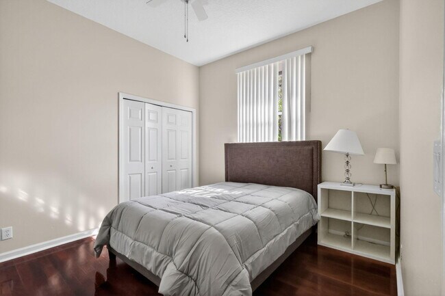 Building Photo - 1500 Firethorn Dr