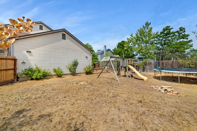 Building Photo - 145 Caria Dr