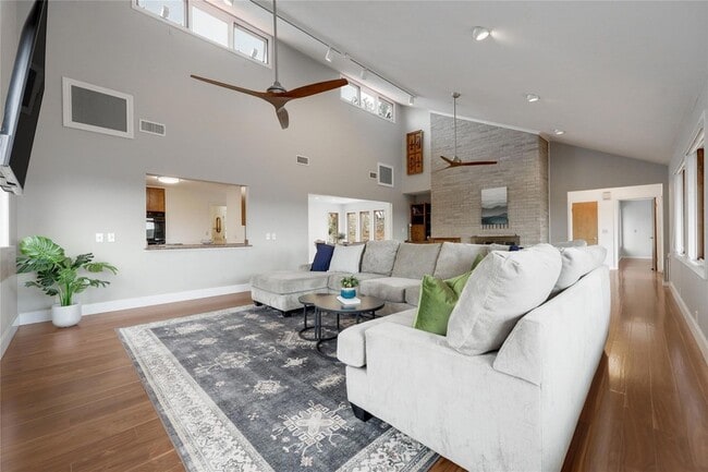 Building Photo - 18205 Ridge Rd