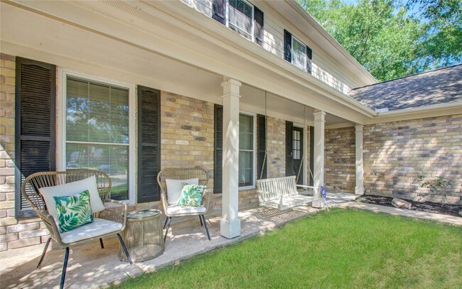 Building Photo - 7803 Maple Brook Ln