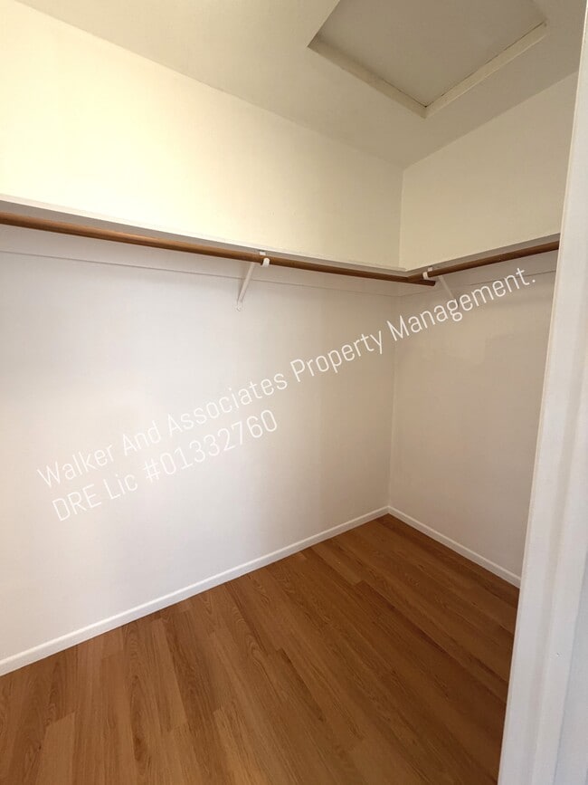 Building Photo - 4445 Via Santa Maria