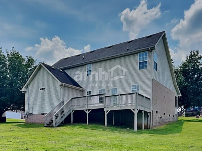 Building Photo - 212 Parrish Pl