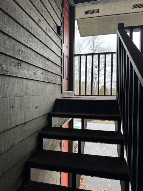 Building Photo - 320 Huff St