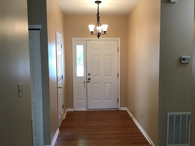 Building Photo - 8060 Chesterhill Way