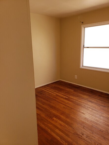Building Photo - 4811 E Ocean Blvd