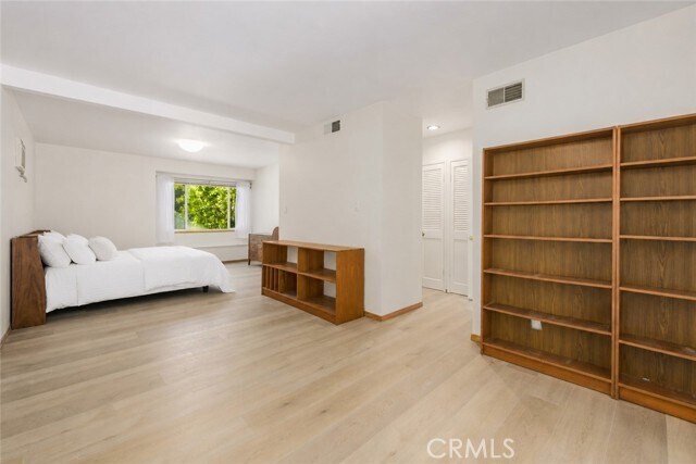 Building Photo - 5065 Casa Dr