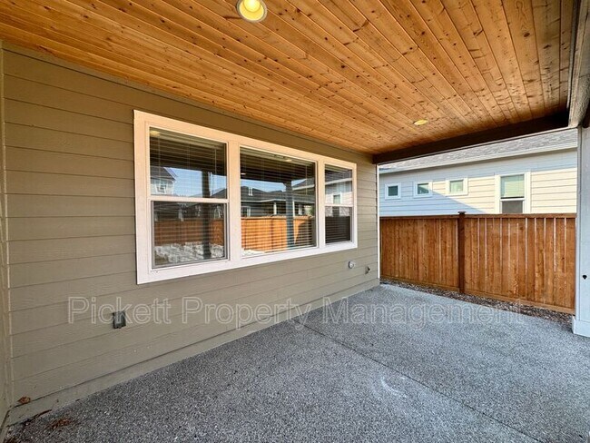 Building Photo - 3835 SW ALAVA COURT
