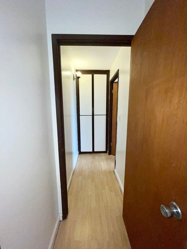 Building Photo - Spacious 1 bed, 1 bath, 1 parking Condo with a huge-covered lanai located in Wahiawa!