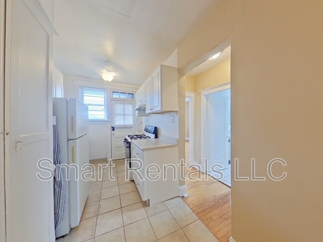 Building Photo - 1008 Tamm Ave