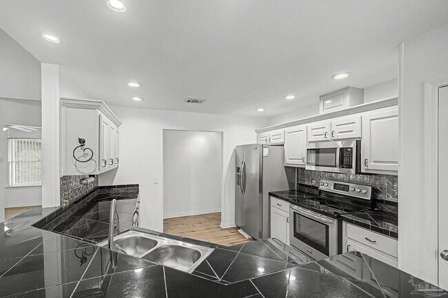 Building Photo - 2008 Southwind Cir