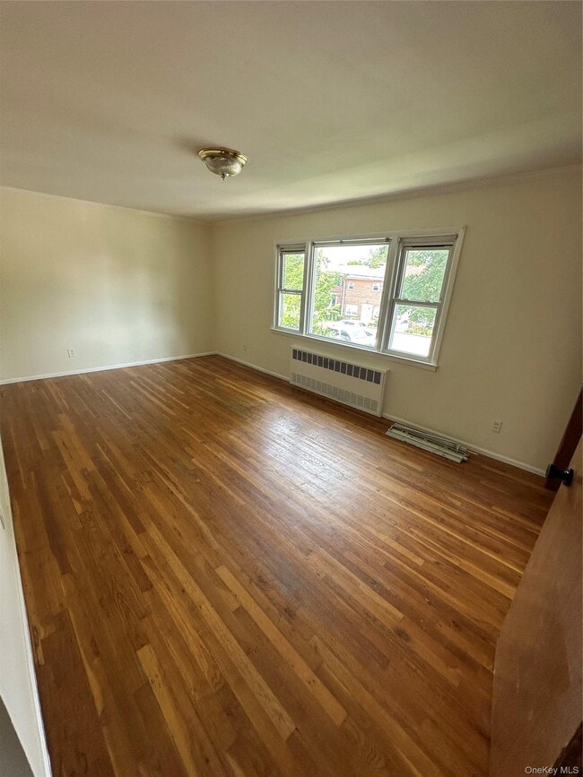Building Photo - 137 Nassau Blvd